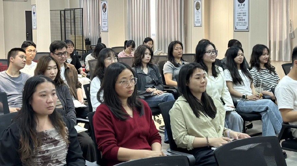 研思共进 数智赋能｜beat365中文版官网组织全体专任教师开展数字素养提升线上研修活动